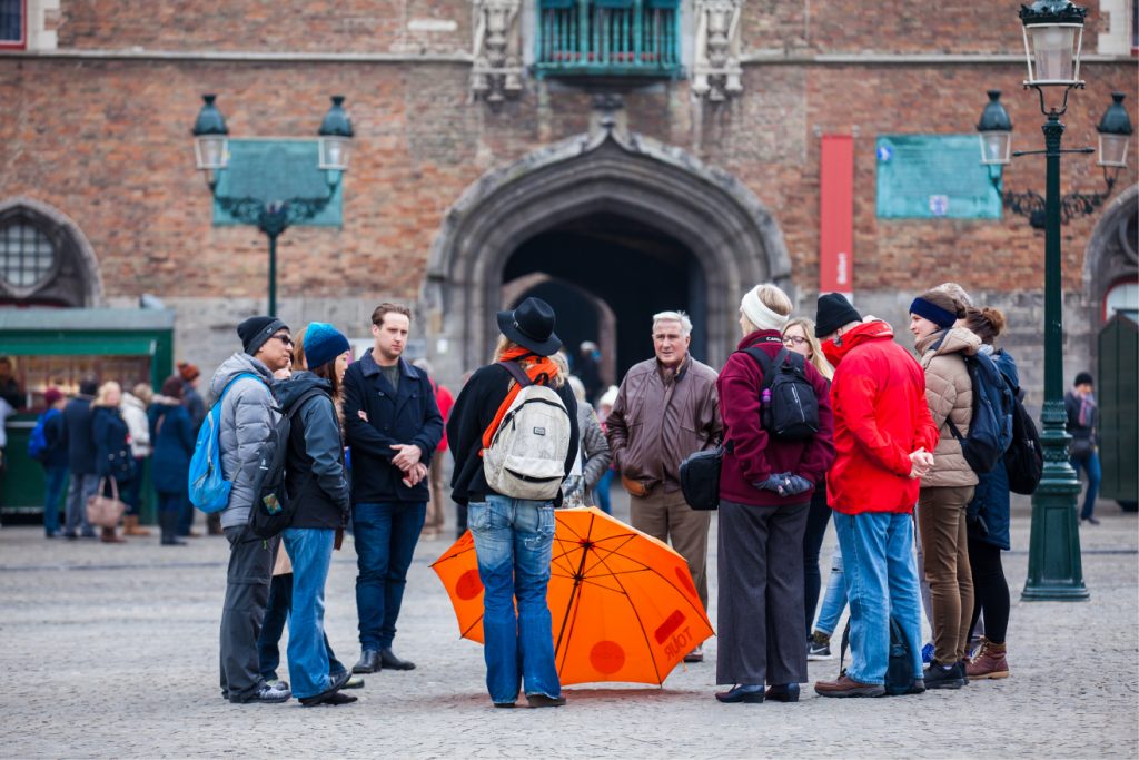 walking tours en